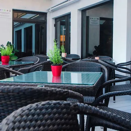 Nocleg ze śniadaniem Fenix 4*