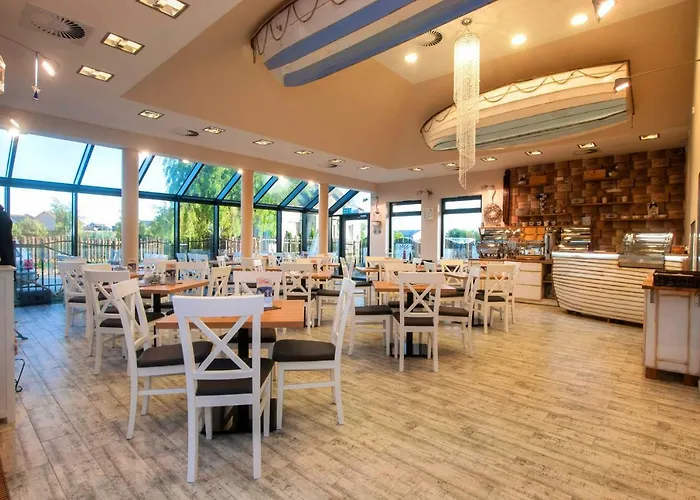 Fenix Bed & Breakfast 4*